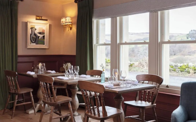 The Kirkstyle Inn & Sportsman's Rest