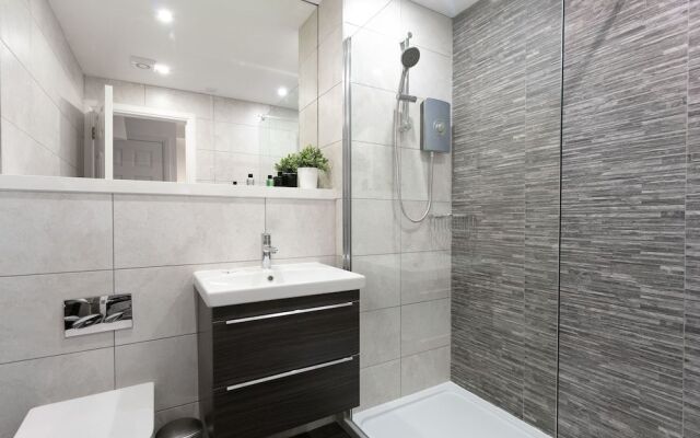Forbes Retreat - Donnini Apartments