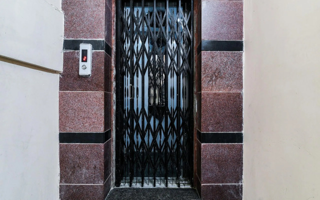 Sri Jaya Guesthouse By OYO Rooms