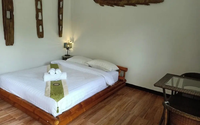 The Forest Hill Cafe & Homestay