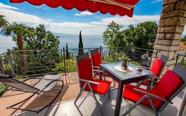 Villa Tomić Apartment Mia near the sea