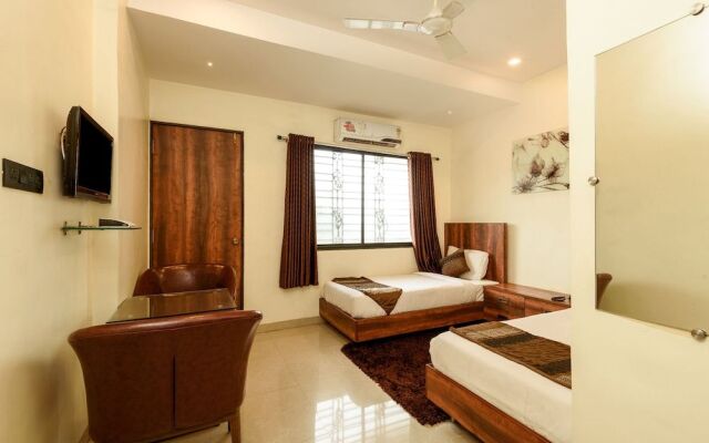 OYO Flagship 17270 Hotel Leo Pride