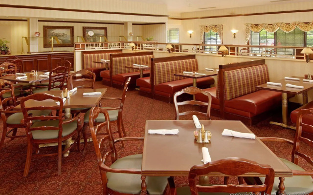 Delta Hotels by Marriott Norfolk Airport