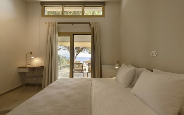 Aura Loutraki Villa