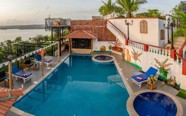 Raposo Holiday Resort