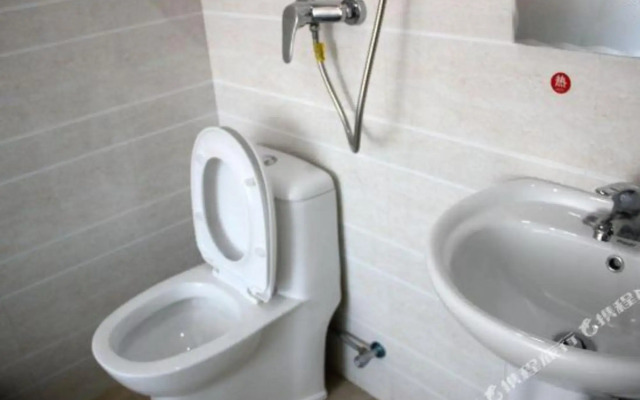 Xiamen Luxun Express Hotel Railway Station