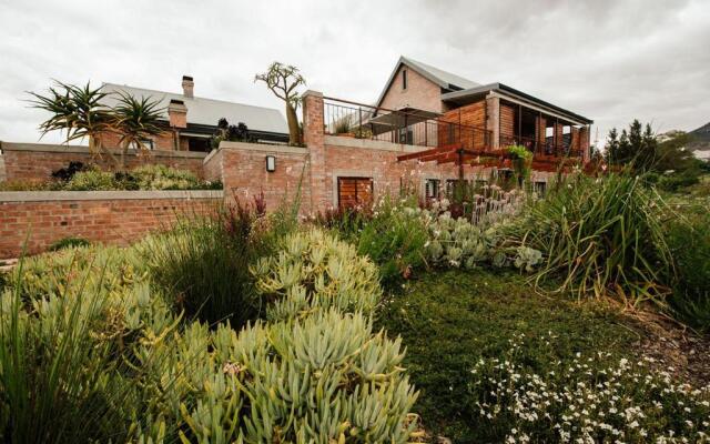 Vineyard Views Country House