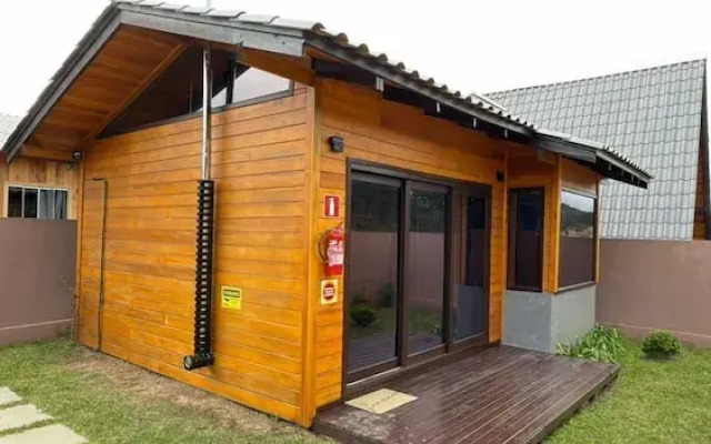 Chalé Cabernet - Vila Chamonix