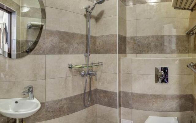 Riv'era - Korpus Ujut (TK "Zaimka")