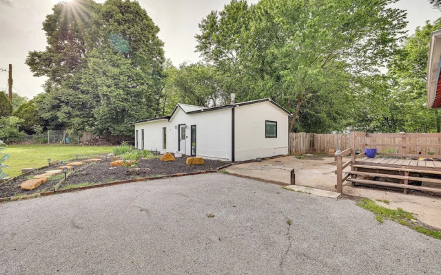 Springdale Vacation Rental ~ 9 Mi to Fayetteville!