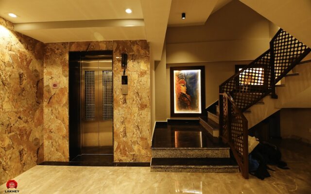 Lakhey Hotel