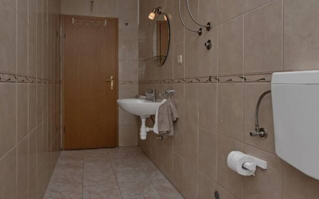 Petar - 200 m From Beach - A1