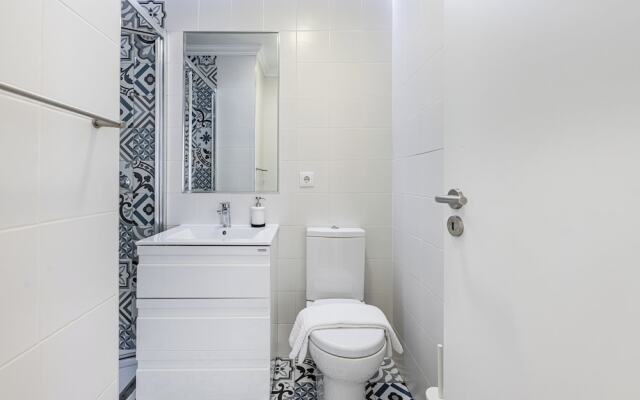 Vibrant Porto Apartments-Heroismo Metro