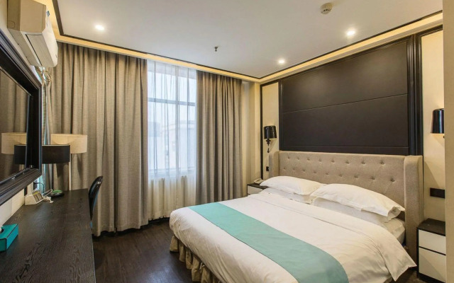 Yixuan Hotel