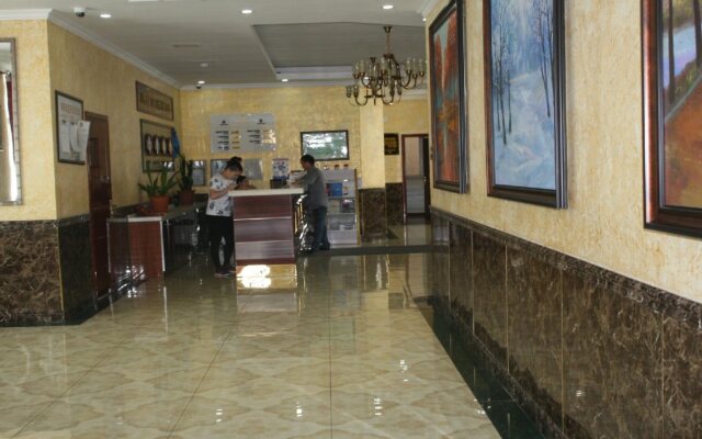 Ochir Titem Hotel