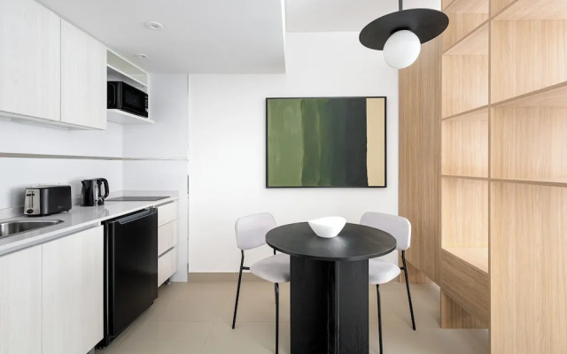 Hestia at Moreno 550