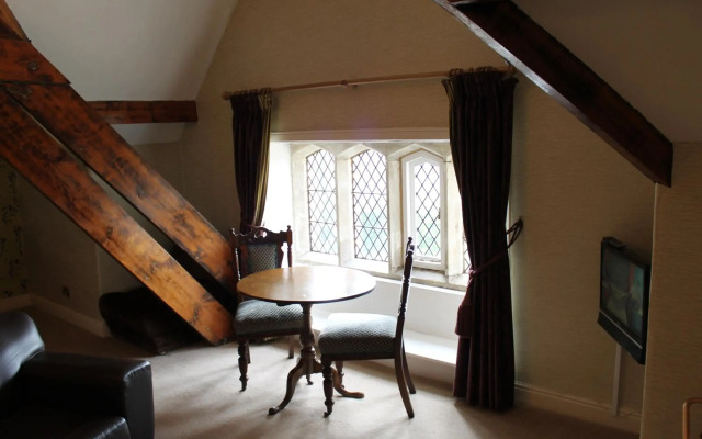 Oakwood Hall