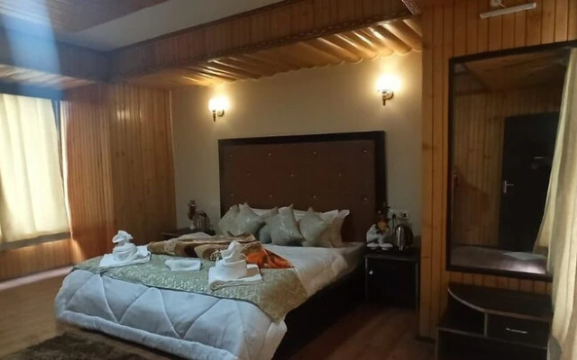 Rufina Lachung's Pride & SPA
