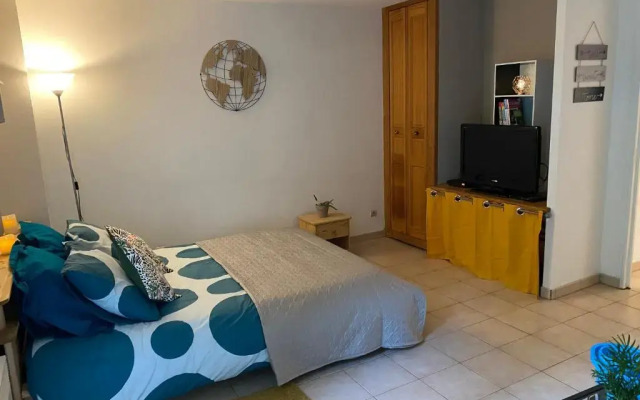 Appartement Cosy avec jardin privatif et garage