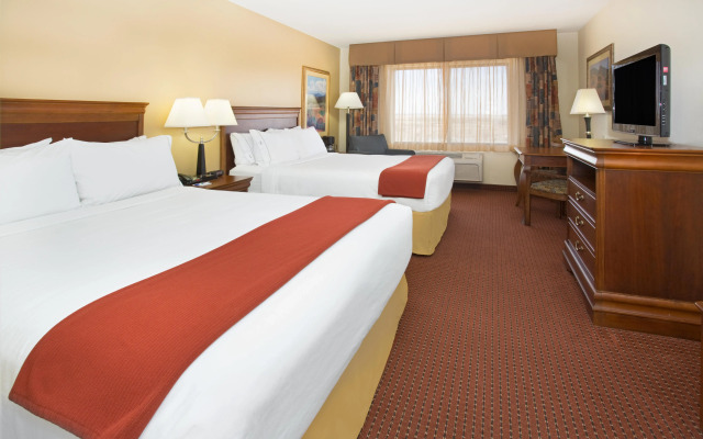 Holiday Inn Express Hotel & Suites Las Vegas, an IHG Hotel