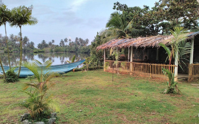 Lagoon Resort Goviyapana