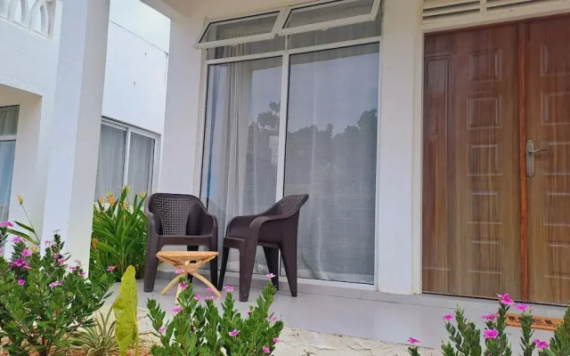 Cave Diani Studio Apartments