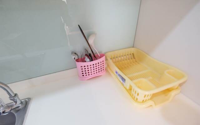 Modern and Cozy 2BR @Springlake Bekasi Apartment