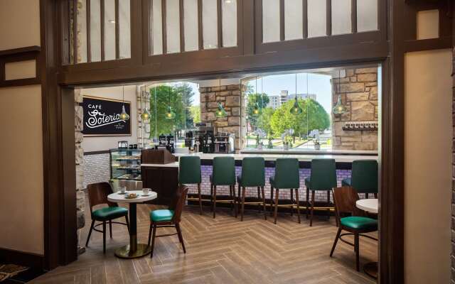 The Elms Hotel & Spa, a Destination by Hyatt Hotel