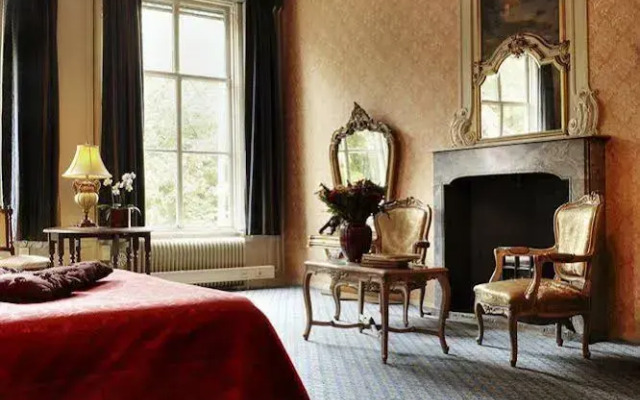 Hotel aan de Dam