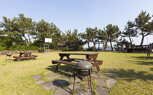 Seogwipo Getbawi Pension