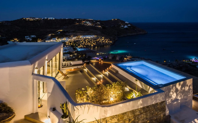 Amyth of Mykonos Super Paradise