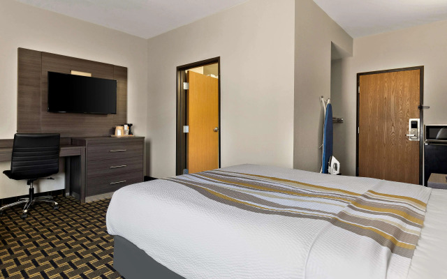 SureStay Plus Hotel by Best Western Tulsa East