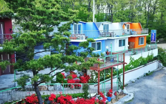 Star Song Pension
