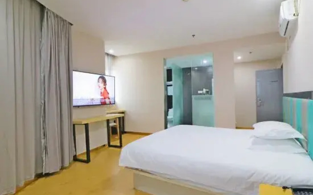 Zsmart Zhishang Hotel (Shanghai Songjiang Sports Center Metro Station Ledu)