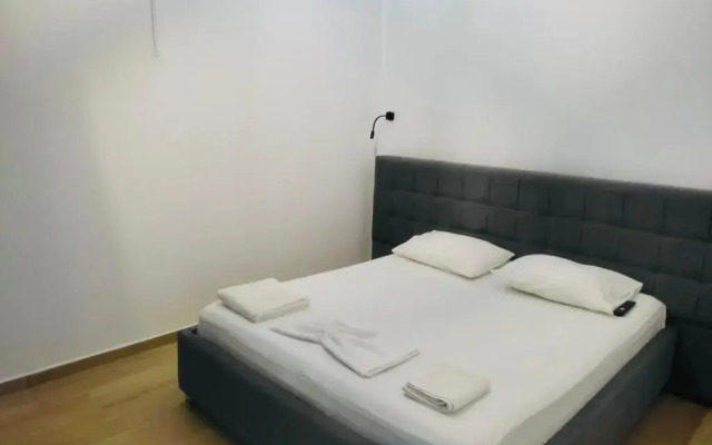 Petros rooms