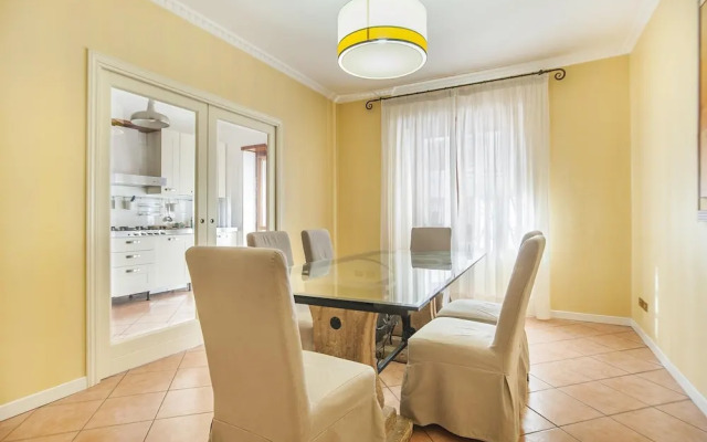 Eur Luminous And Large Family Terrace Apartment