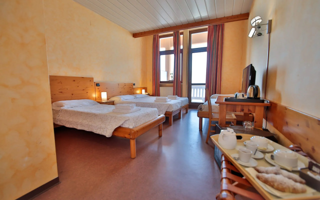 Pràcatinat Hotel & Restaurant