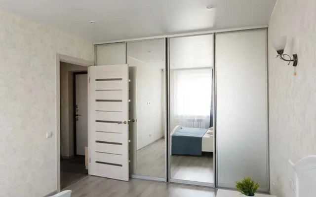 Dve Podushki Na Ul. Vozrozhdeniya D. 86A, Kv. 125