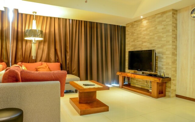 Cozy Pool View Kemang Village Residence Apartment with Direct Access To Mall