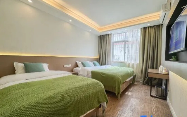 Orange City Hotel No. 2 (Zhongyi Market, the Old Town of Lijiang)