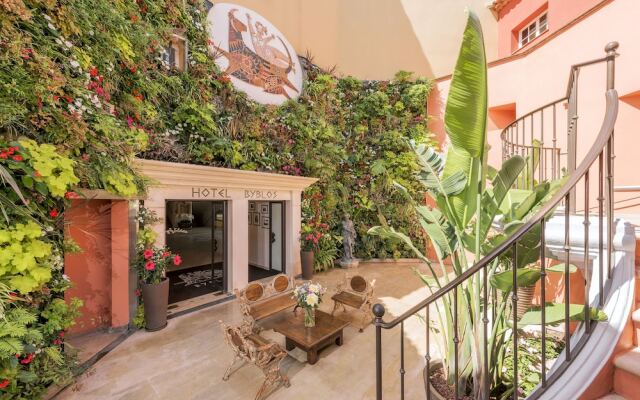 Hotel Byblos Saint-Tropez