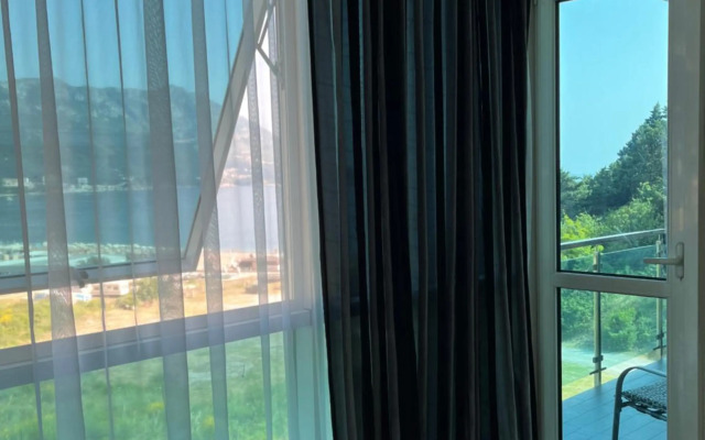 Apartman Staklena kula