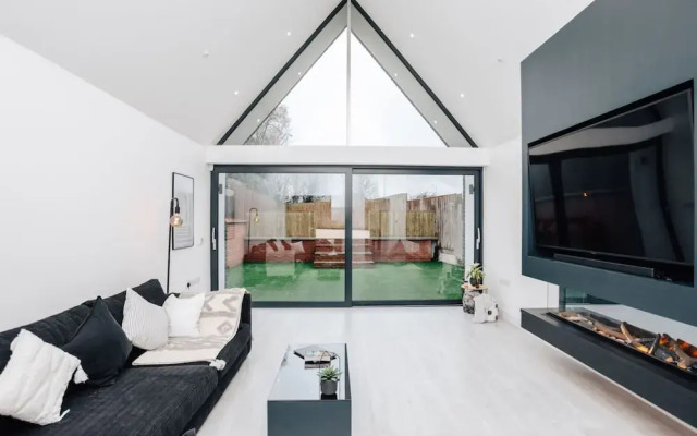 The Glass House in Crowmarsh Gifford