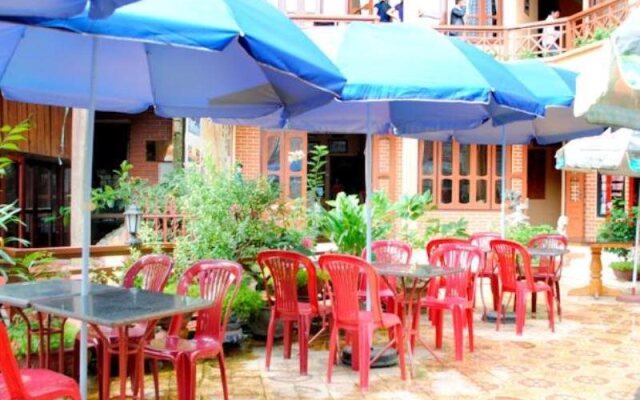 Lotus Hotel