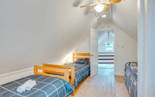 Arrowhead Lake Access: Cabin w/ Resort Amenities