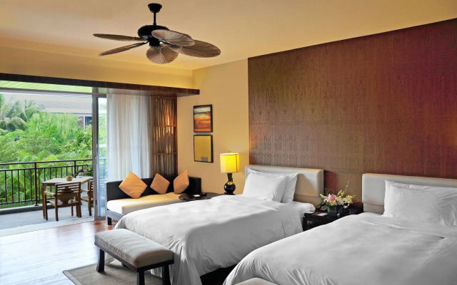 Le Meridien Shimei Bay Beach