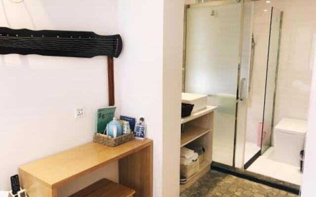 Fullmoon Hostel
