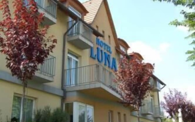 Hotel Luna