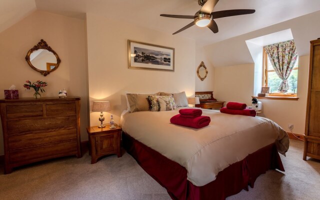 Braemore Square Country House