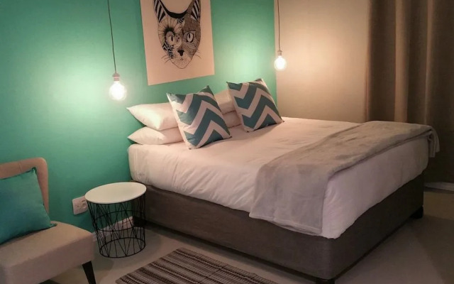 The Vibe Dorp Street